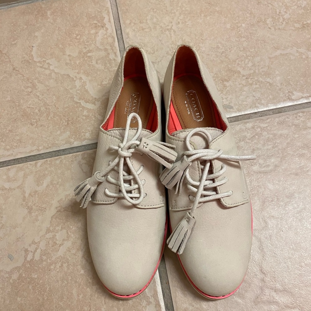 Coach Cream Leather Lace-Up Flats with Pink Trim